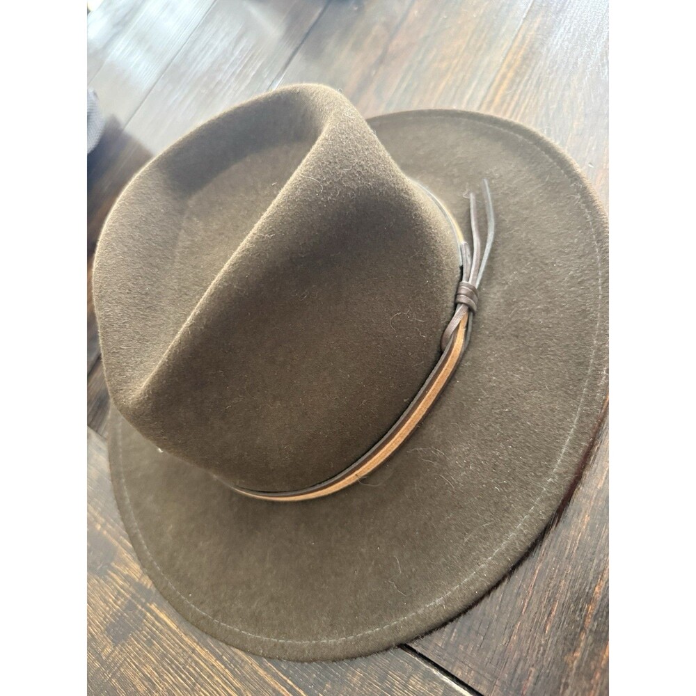 Country Gentlemen lite felt hat 100% Wool Size L Brown With Brown Leather Band.